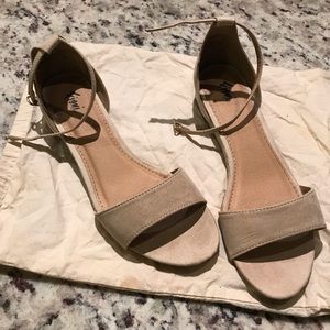 Suede flat sandal